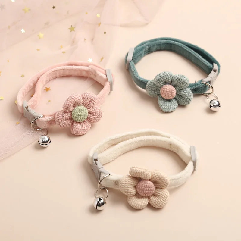 New Cute Flower Pet Cat Collar Traction Cute Cartoon Flower Bell Collar Cat Necklace Small Dog Supplies