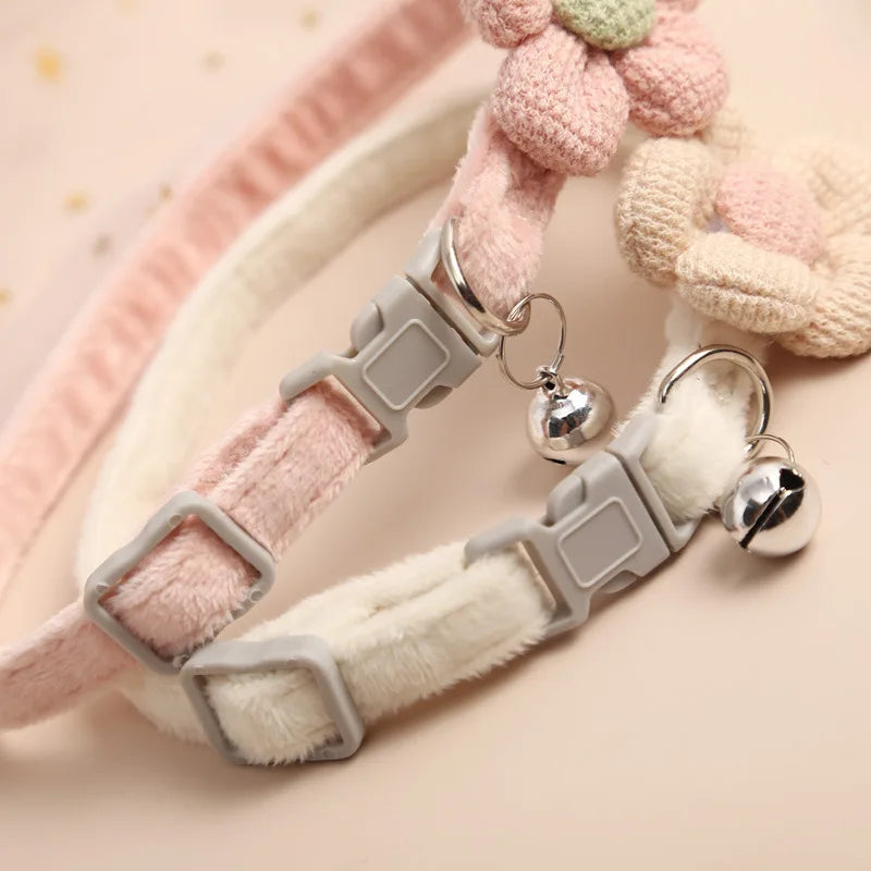 New Cute Flower Pet Cat Collar Traction Cute Cartoon Flower Bell Collar Cat Necklace Small Dog Supplies